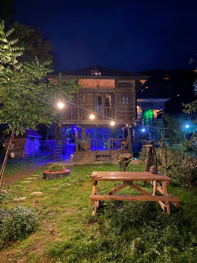 Zeni De Vore Serender & House Rize Exterior foto