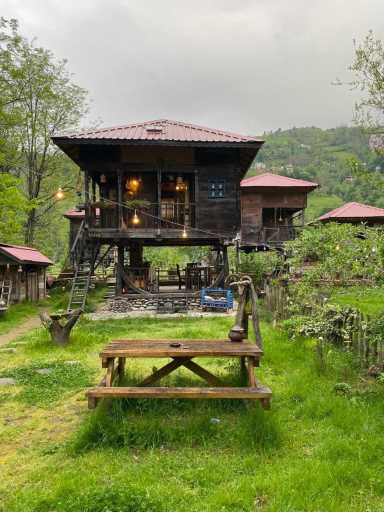 Zeni De Vore Serender & House Rize Exterior foto